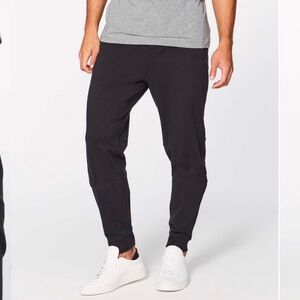Lululemon Cross Cut Jogger 29.5" Black size small